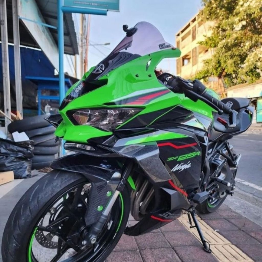 WINGSIDE DOWNFORCE SIDE WINGLET CARBON NINJA ZX25R / ZX25RR / ZX4RR / NINJA 250FI OLD NEW MODEL BMW 