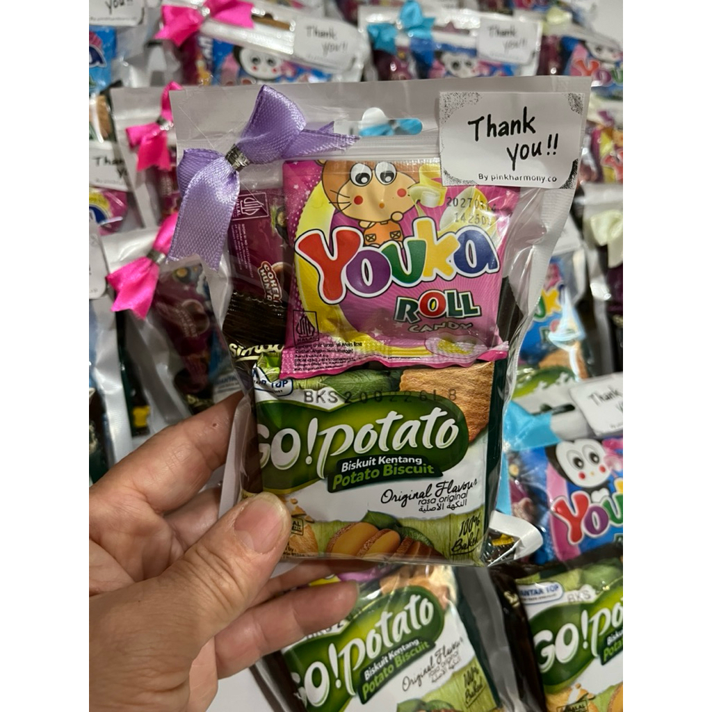 

hamper mini /mini gift snack / snack gift mini birthday wisuda /mini gift lebaran idulfitri /ultah ulangtahun termurah /mini hampers