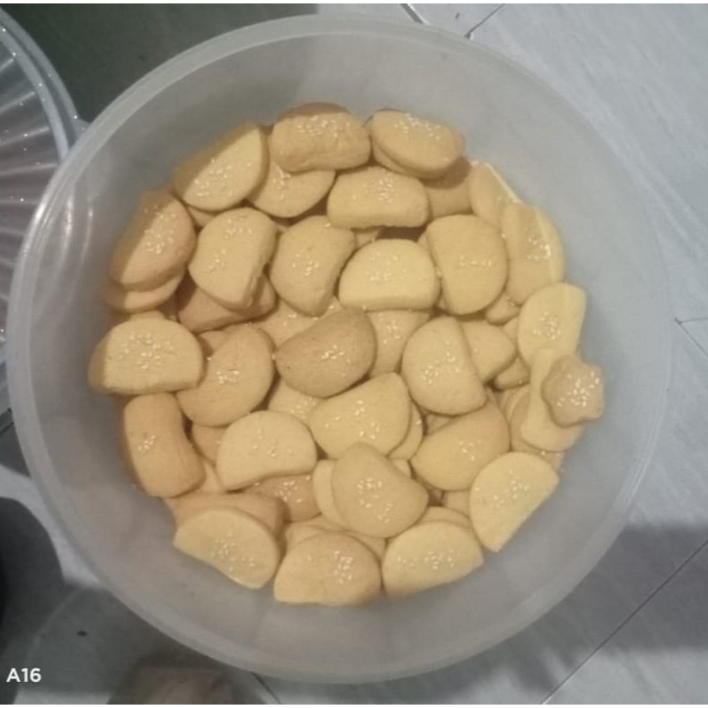 

KUE GURIH DAN ENAK