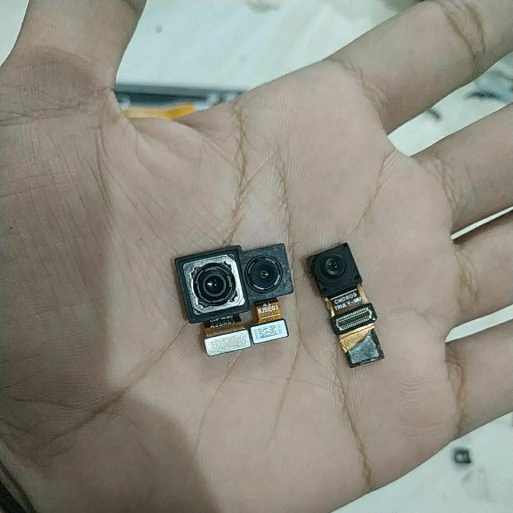 kamera set depan belakang bekas realme 3 pro