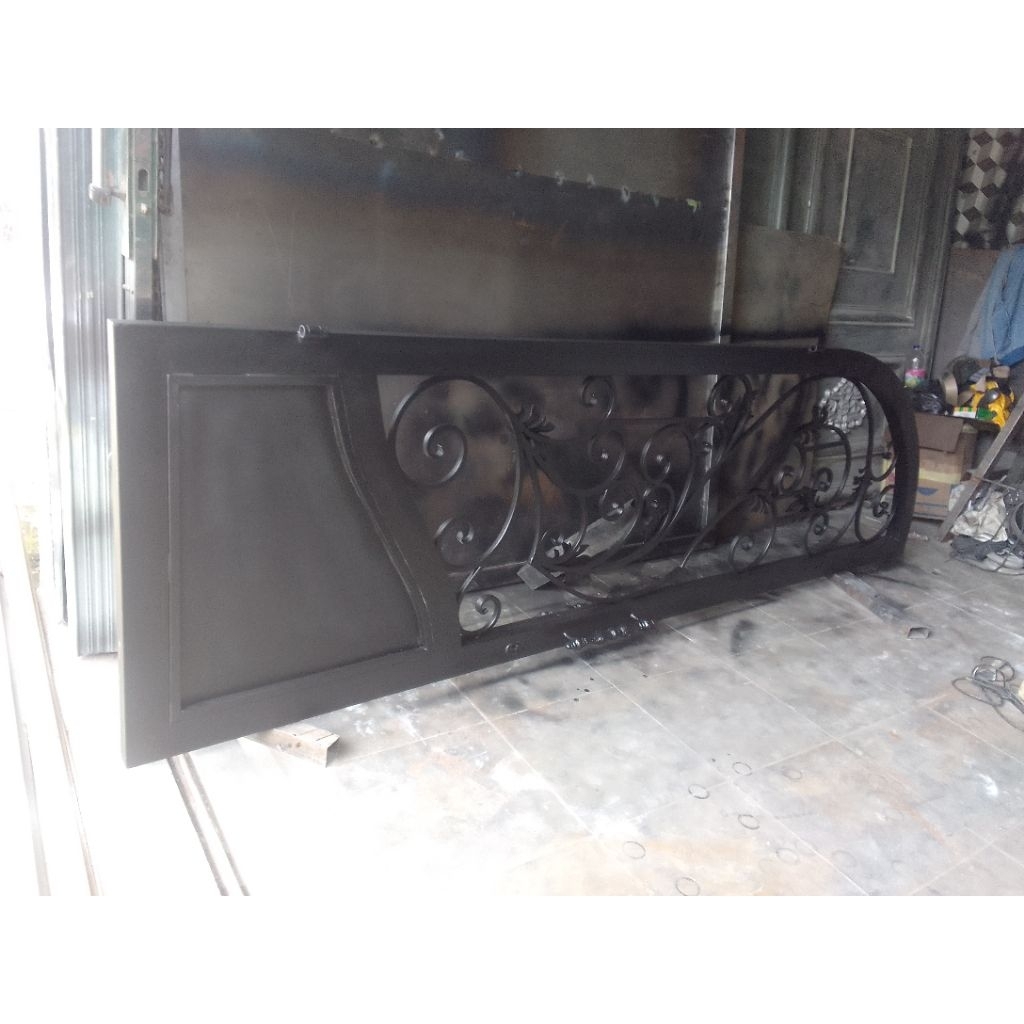 PINTU BESI TEMPA/ OLAHAN