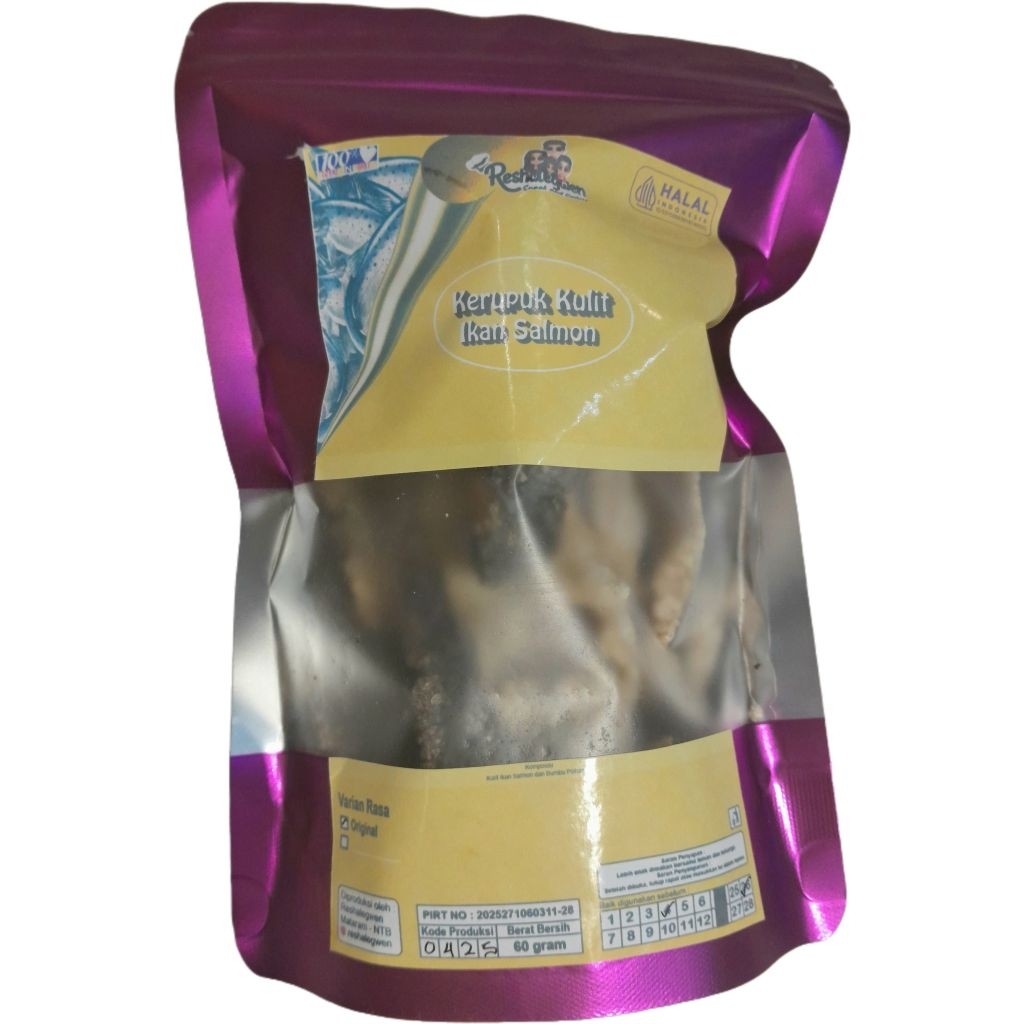 Kerupuk kulit ikan salmon