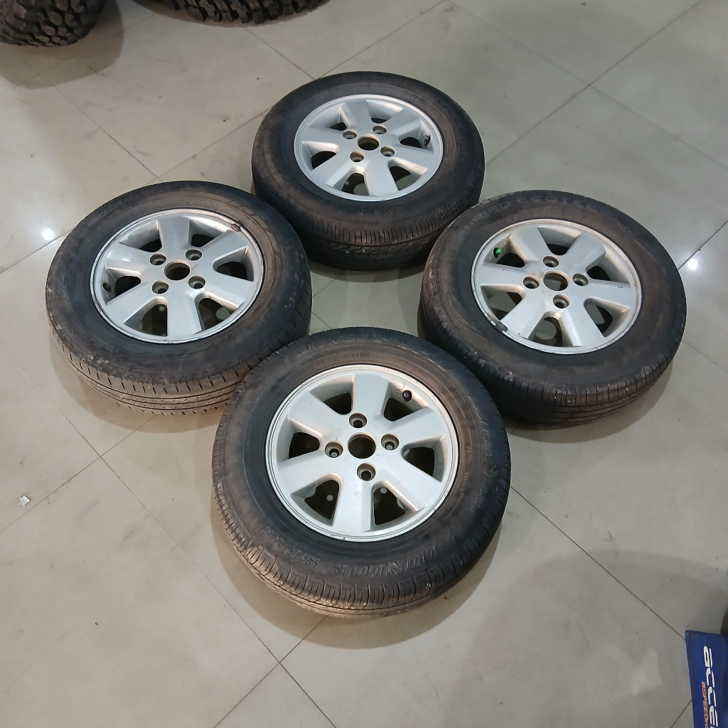 VELG/PELEK MOBIL SECOND ORIGINAL AVANZA RING14 BAUT4X114+BAN 175 65 ACCELERA