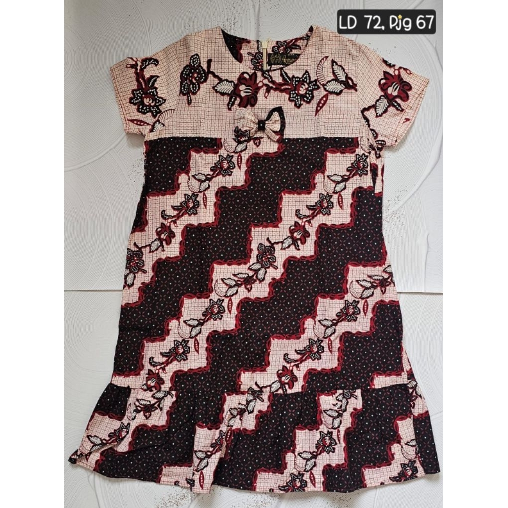 [Preloved] Batik Anak Perempuan - Batik Keris