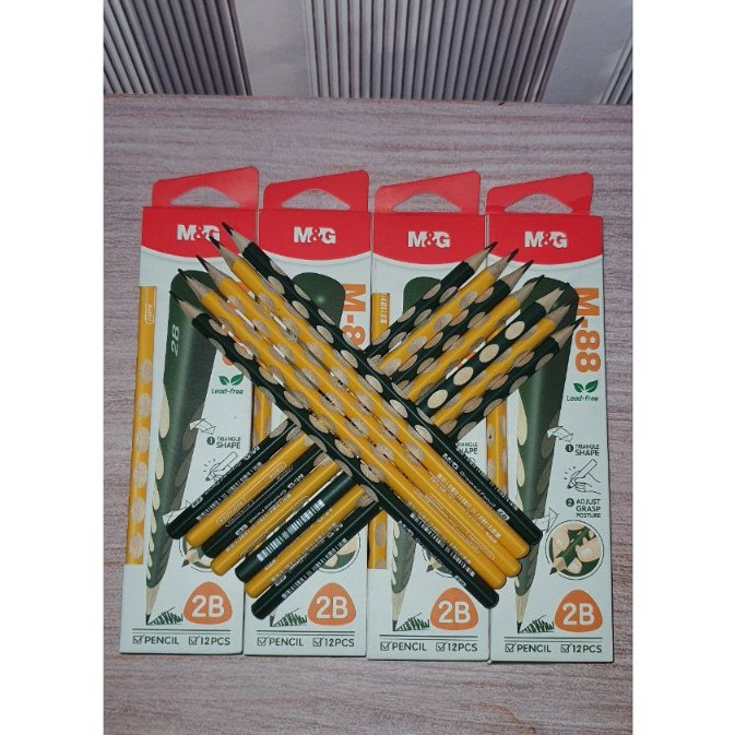

PENSIL 2B M&G ISI 12PCS KODE M88 TIDAK MUDAH PATAH