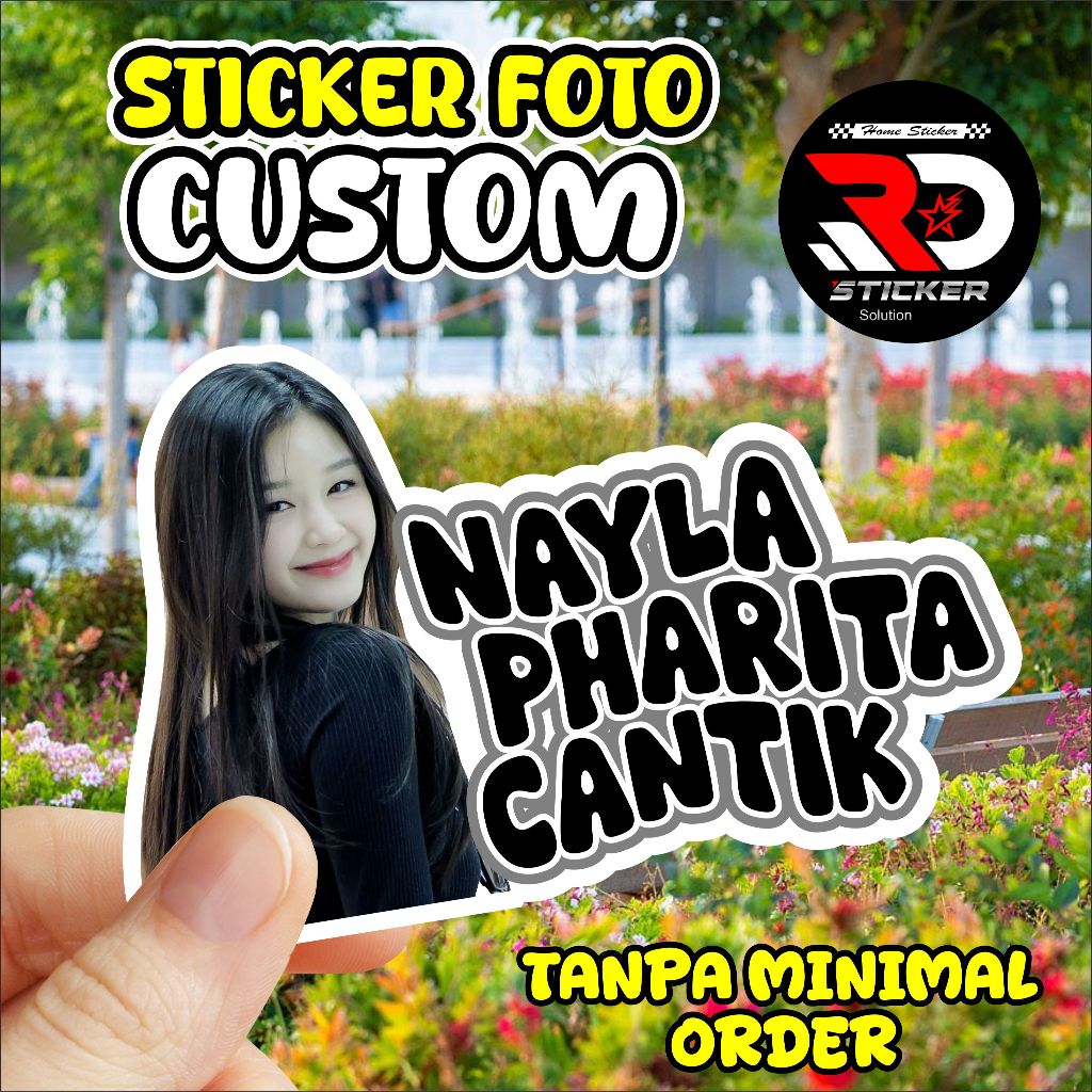 

Stiker Custom Foto & Nama | Stiker Tahan Air | Stiker Helm | Stiker Laptop stiker nama dan foto custom free desain