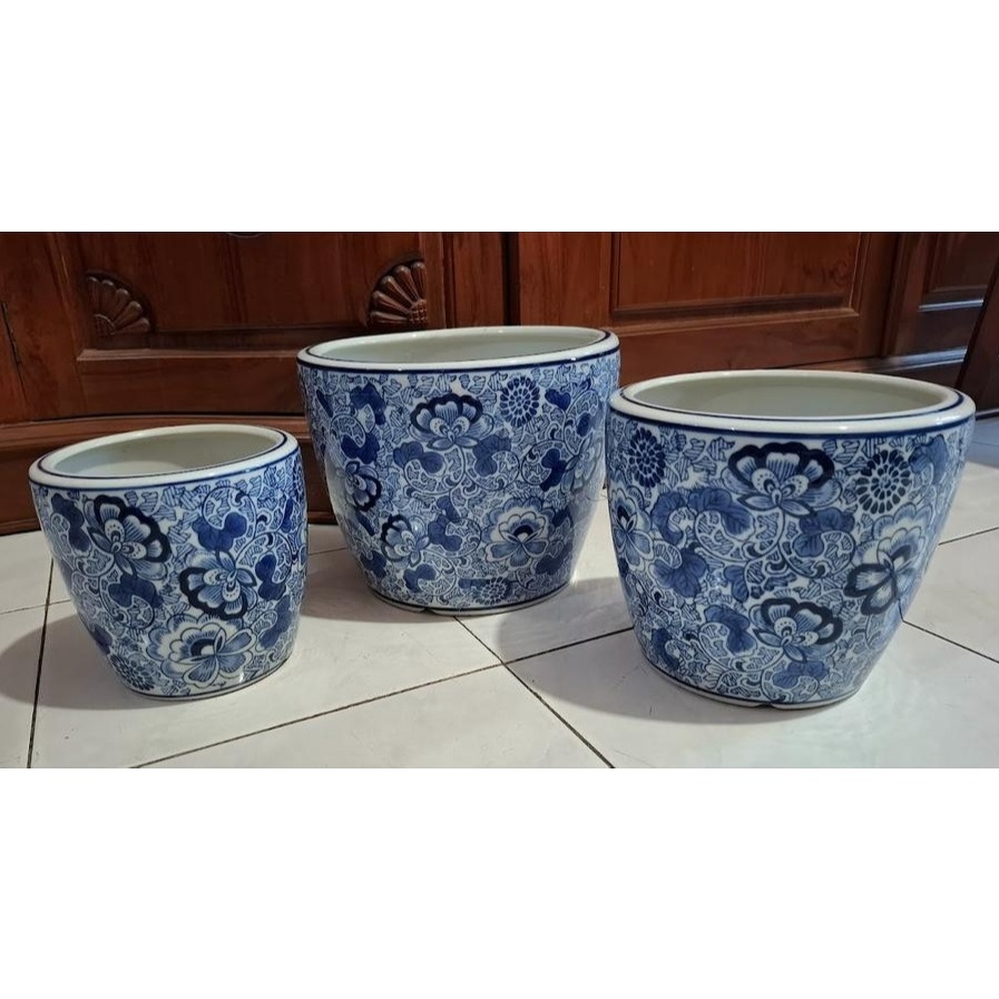 Pot Bunga Keramik Cina White Blue 1 set isi 3