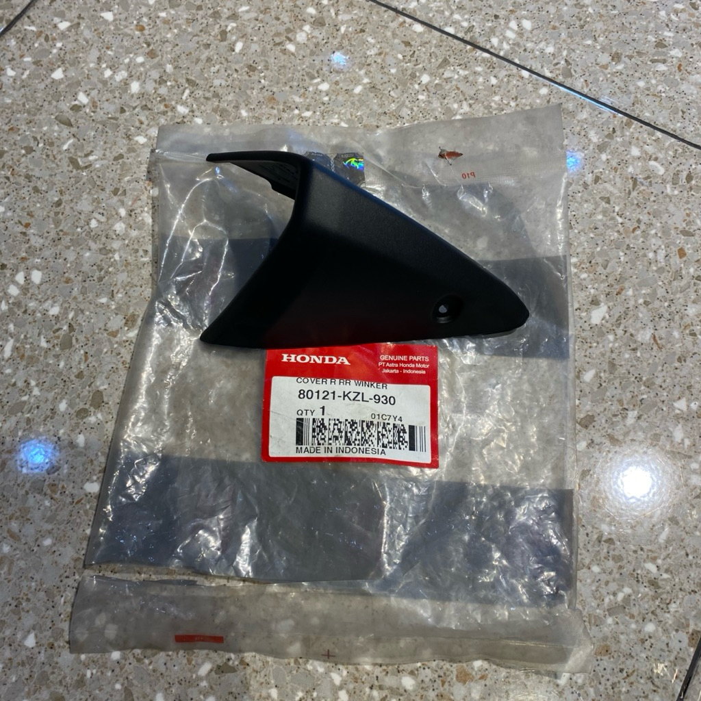 80121 KZL 930 COVER TUTUP LAMPU SEIN BELAKANG SPACY ORIGINAL AHM