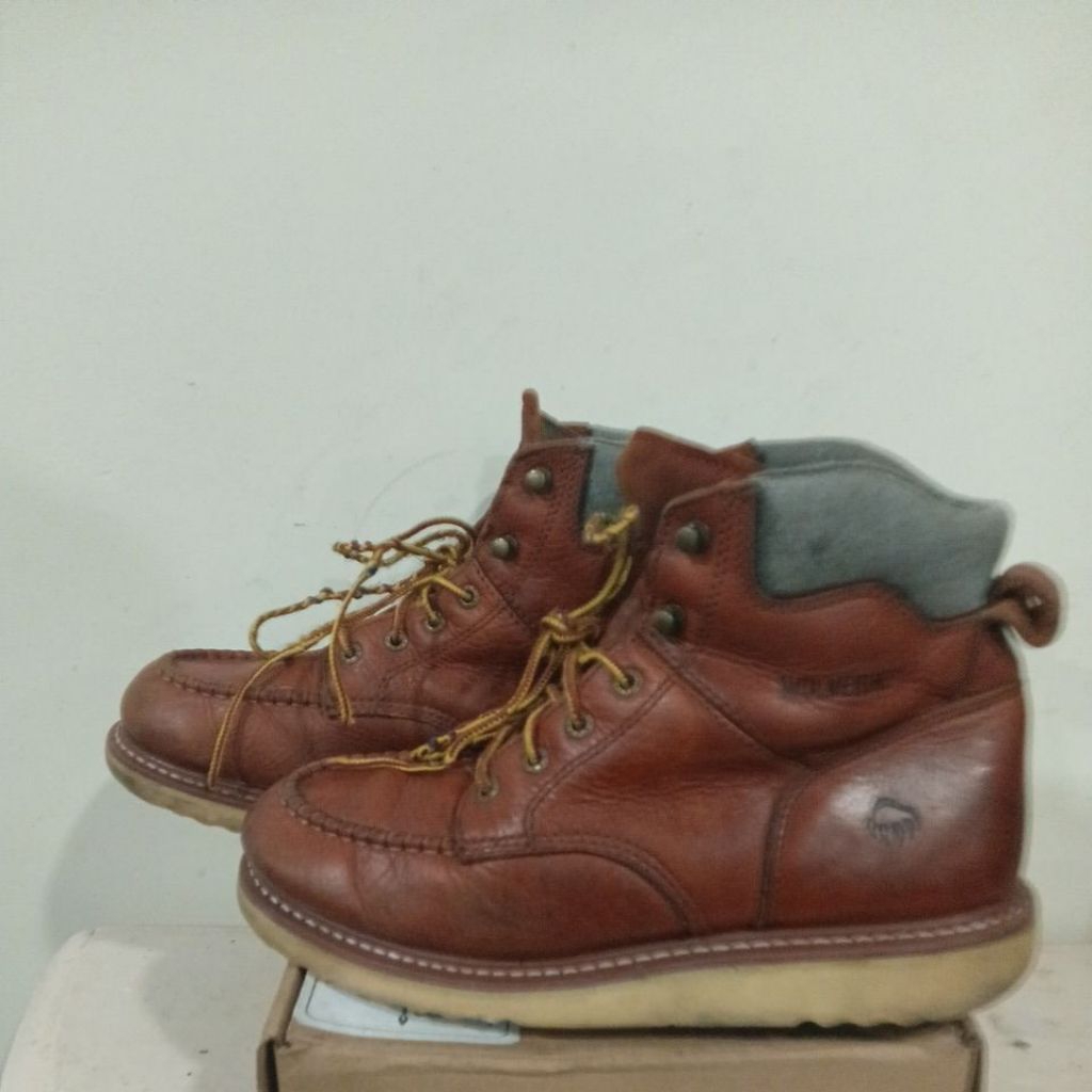 WOLVERINE sepatu boots kulit Size 42,5
