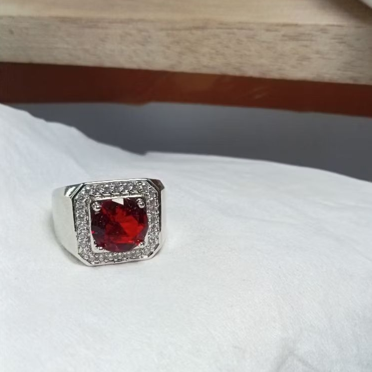 cincin Red garnet