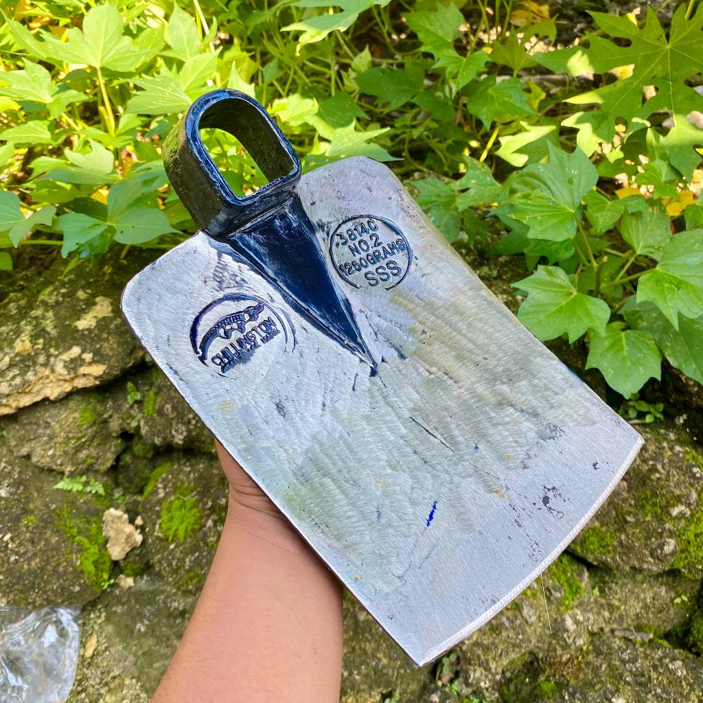 CANGKUL SAWAH CAP CROCODILE BAJA PUTIH TUA-CANGKUL BUAYA VIETNAM IMPORT