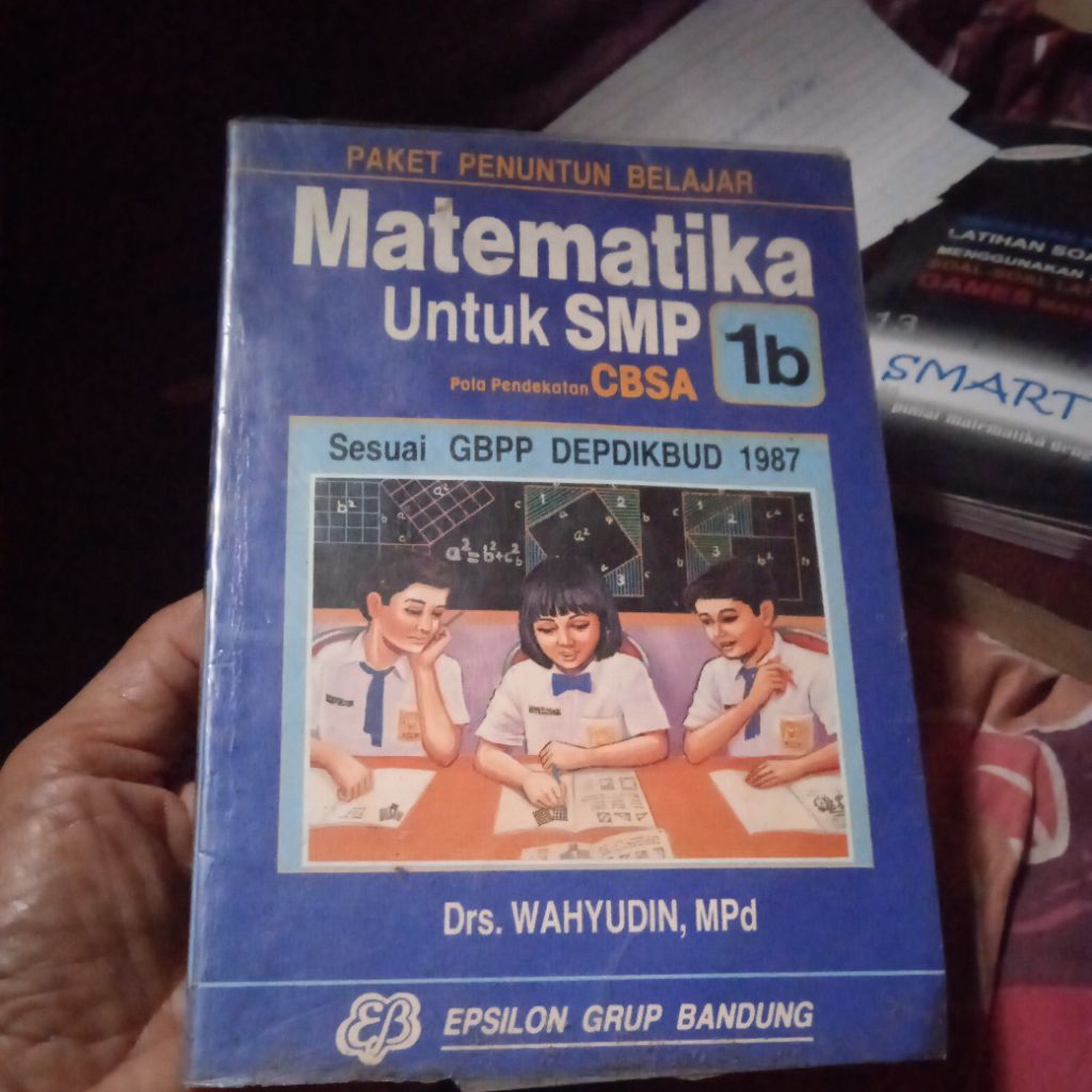 buku Paket penuntun belajar matematika untuk SMP 1b, pola pendekatan cbsa, buku original jadul