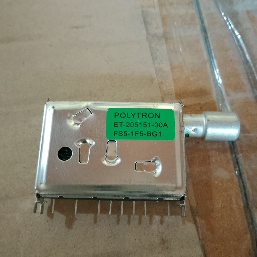 tuner tv Polytron slim analog