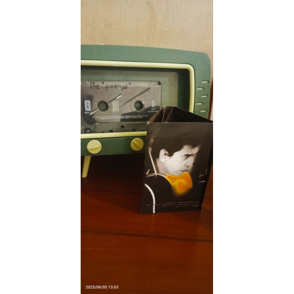 kaset pita iwan fals