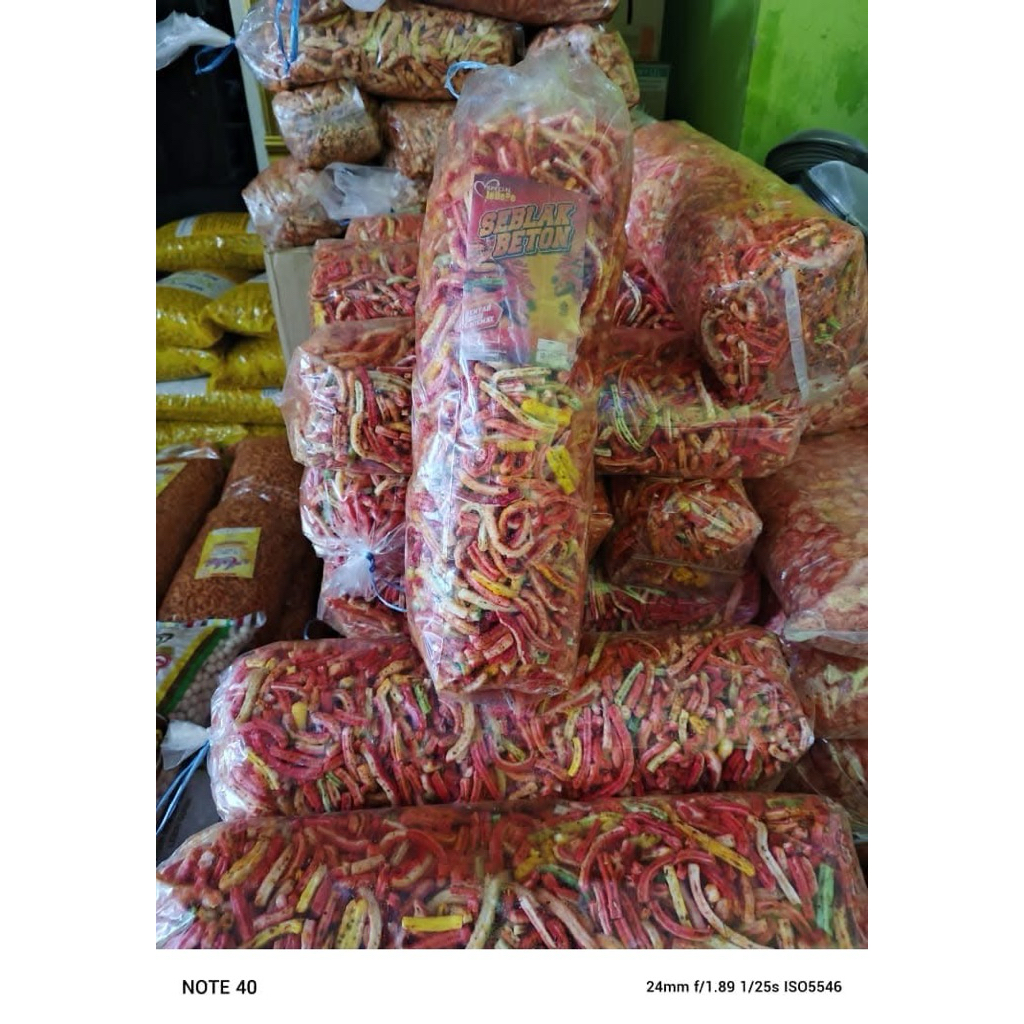 

1KG SEBLak beton pedas