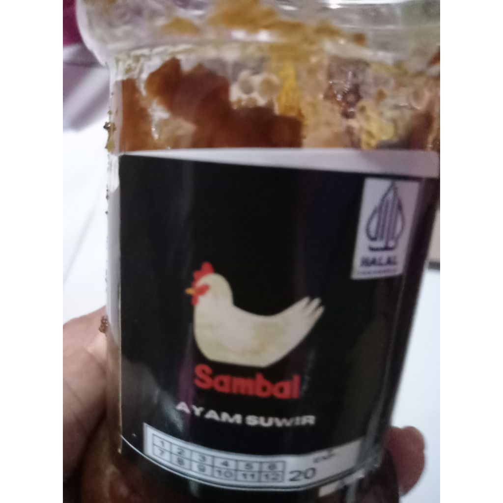 

Sambal ayam sangat lezat ditemani nasi
