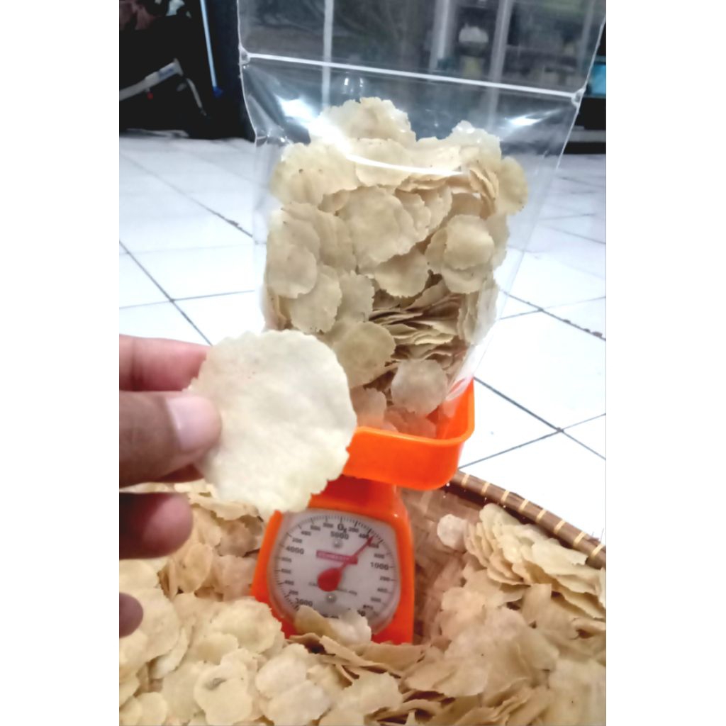 

Emping melinjo asli menes super tipis 1kg