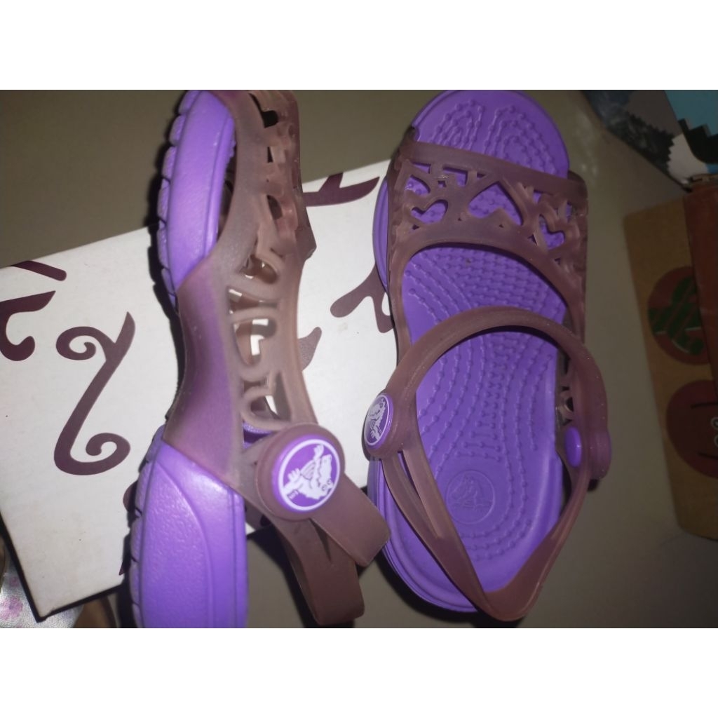Crocs Preloved