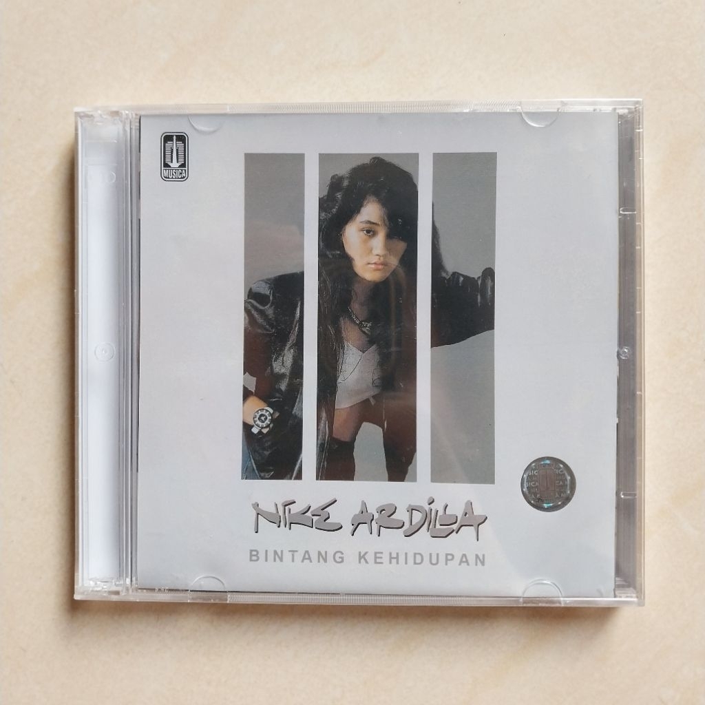 CD NIKE ARDILLA ALBUM BINTANG KEHIDUPAN