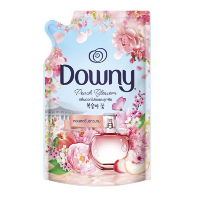 Downy Pelembut & Pewangi Pakaian Peach Blossom Refill 470ml