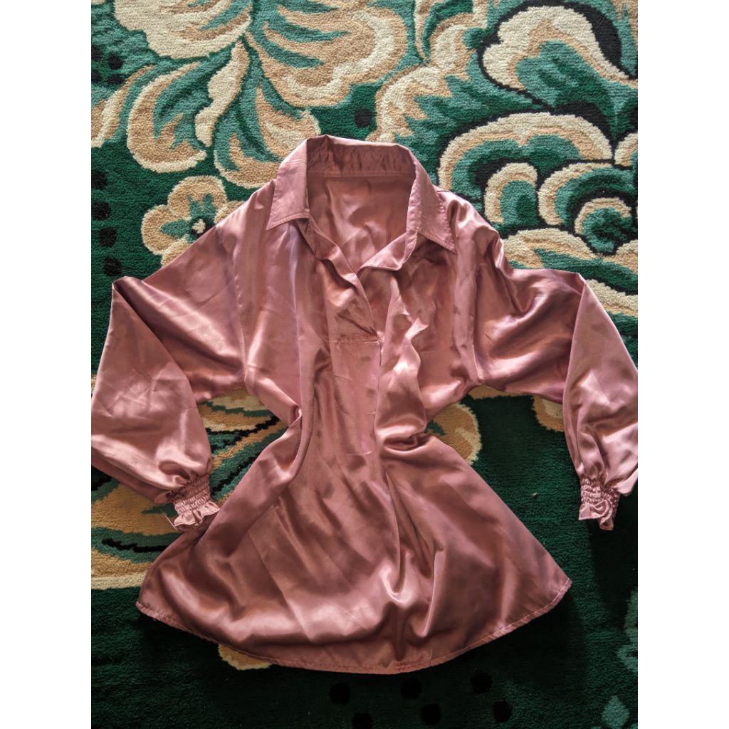 PRELOVED KEMEJA SLIMFIT WANITA