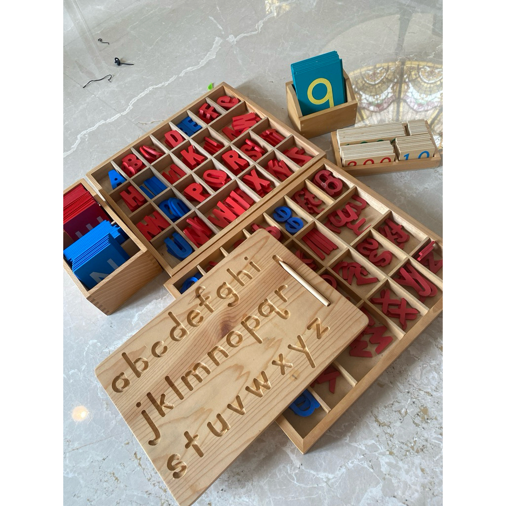 Montessori Early Learning