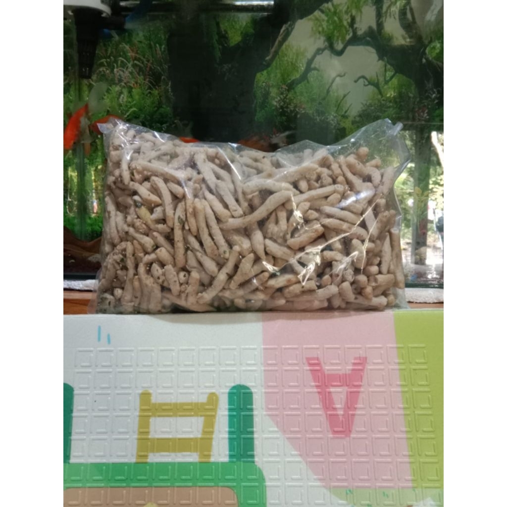 

Snack kekinian bastik/basreng 10RIBUANN rasa original dengan tabur daun jeruk
