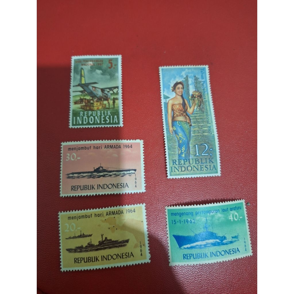 

perangko lama pariwisata
