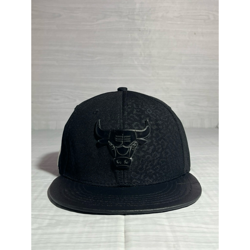 Snapback NBA Chicago Bulls Banteng logo besi by Hyflat original