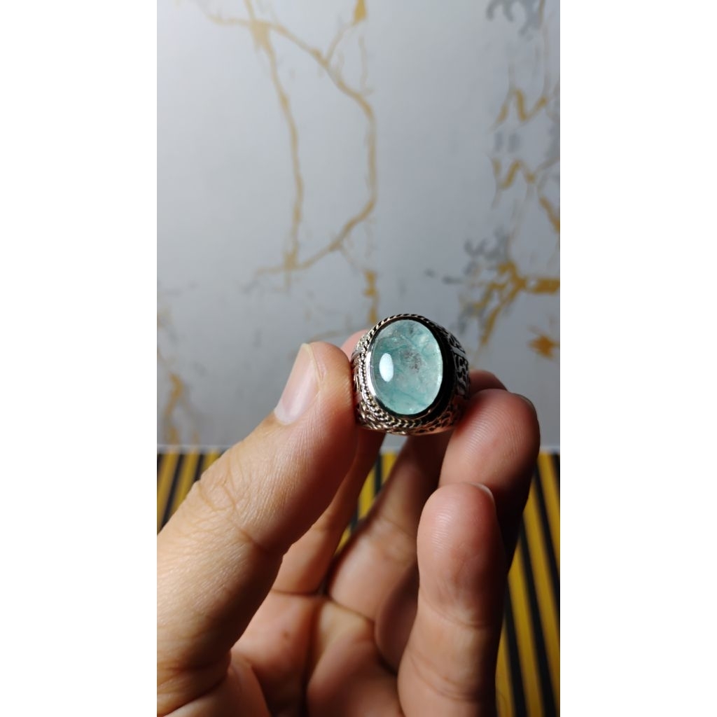 BATU NATURAL EMERALD BERYL