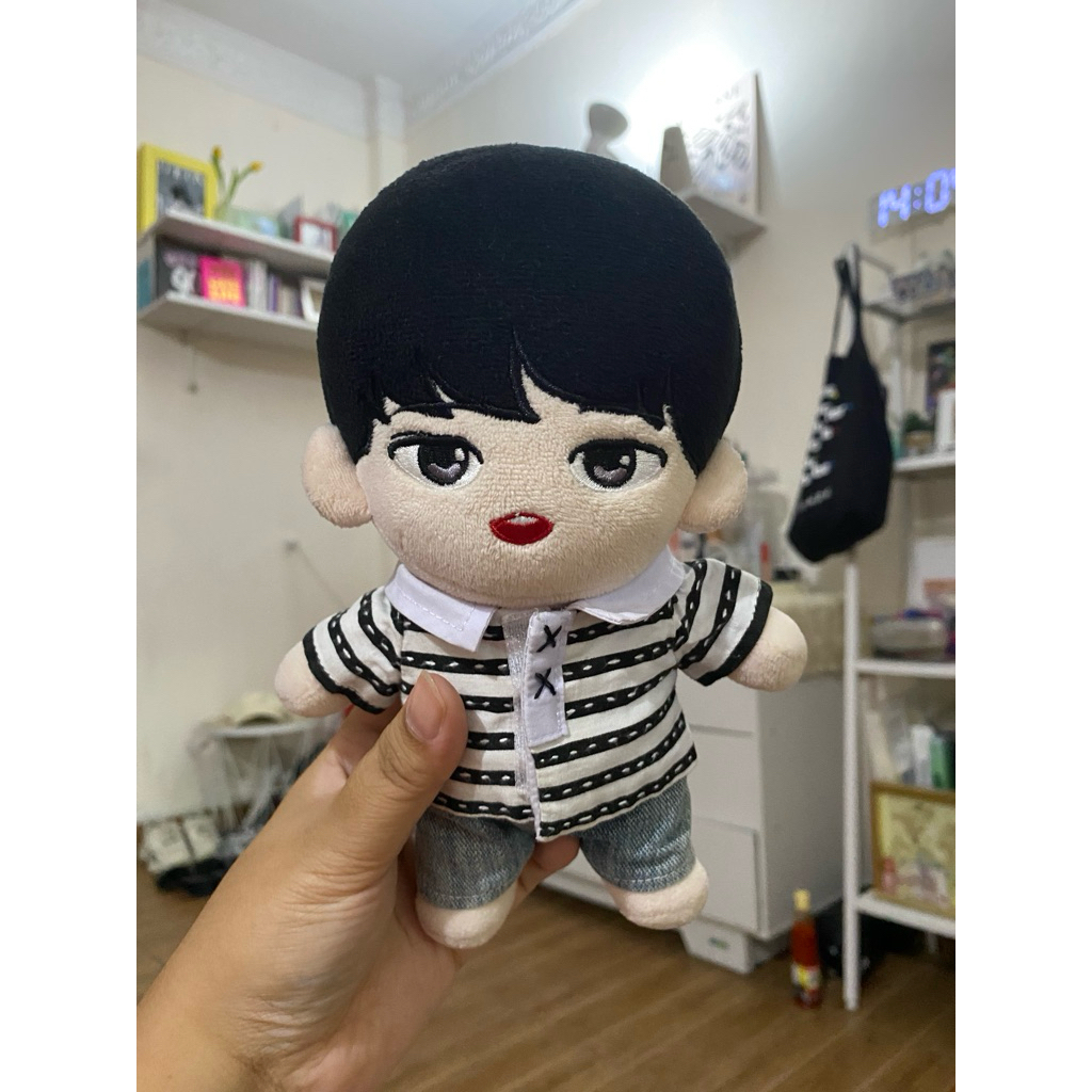 Seventeen Wonwoo doll