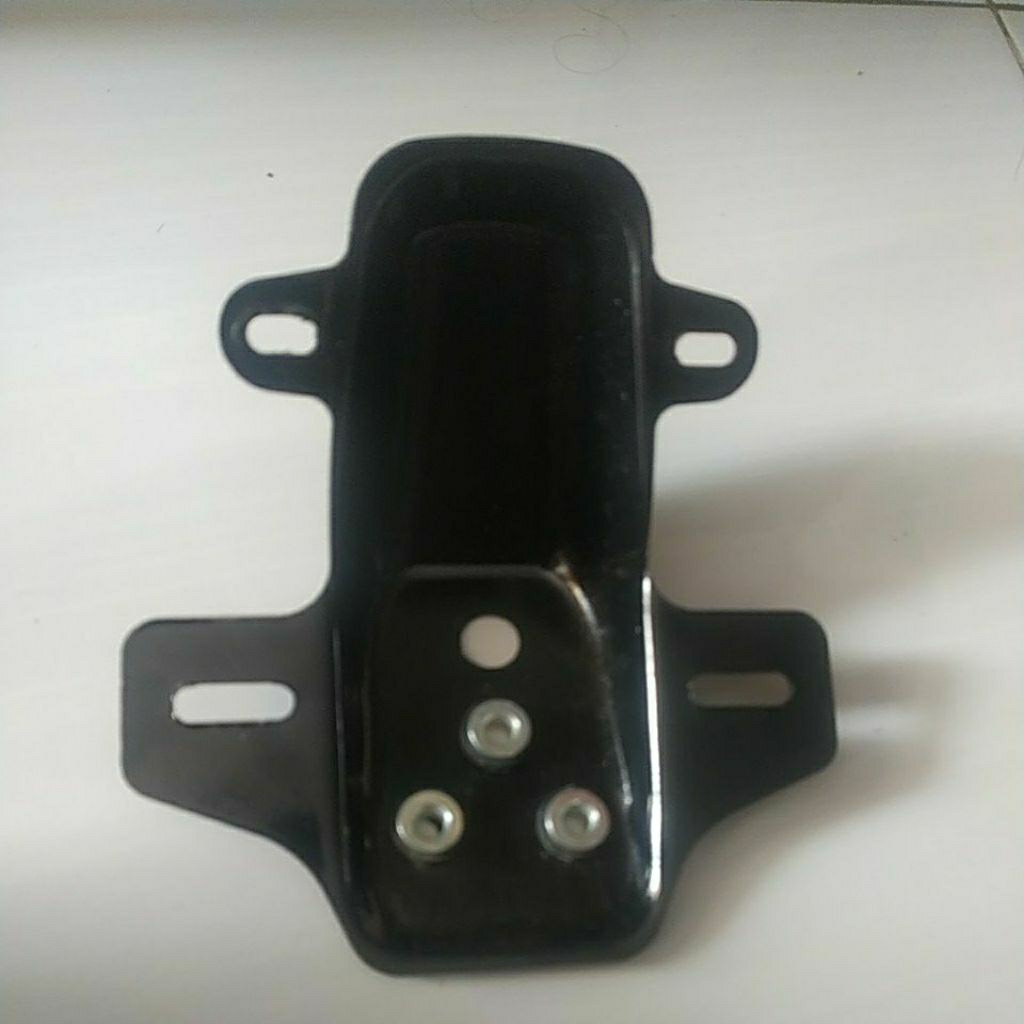 pangkon dudukan lampu GL 125