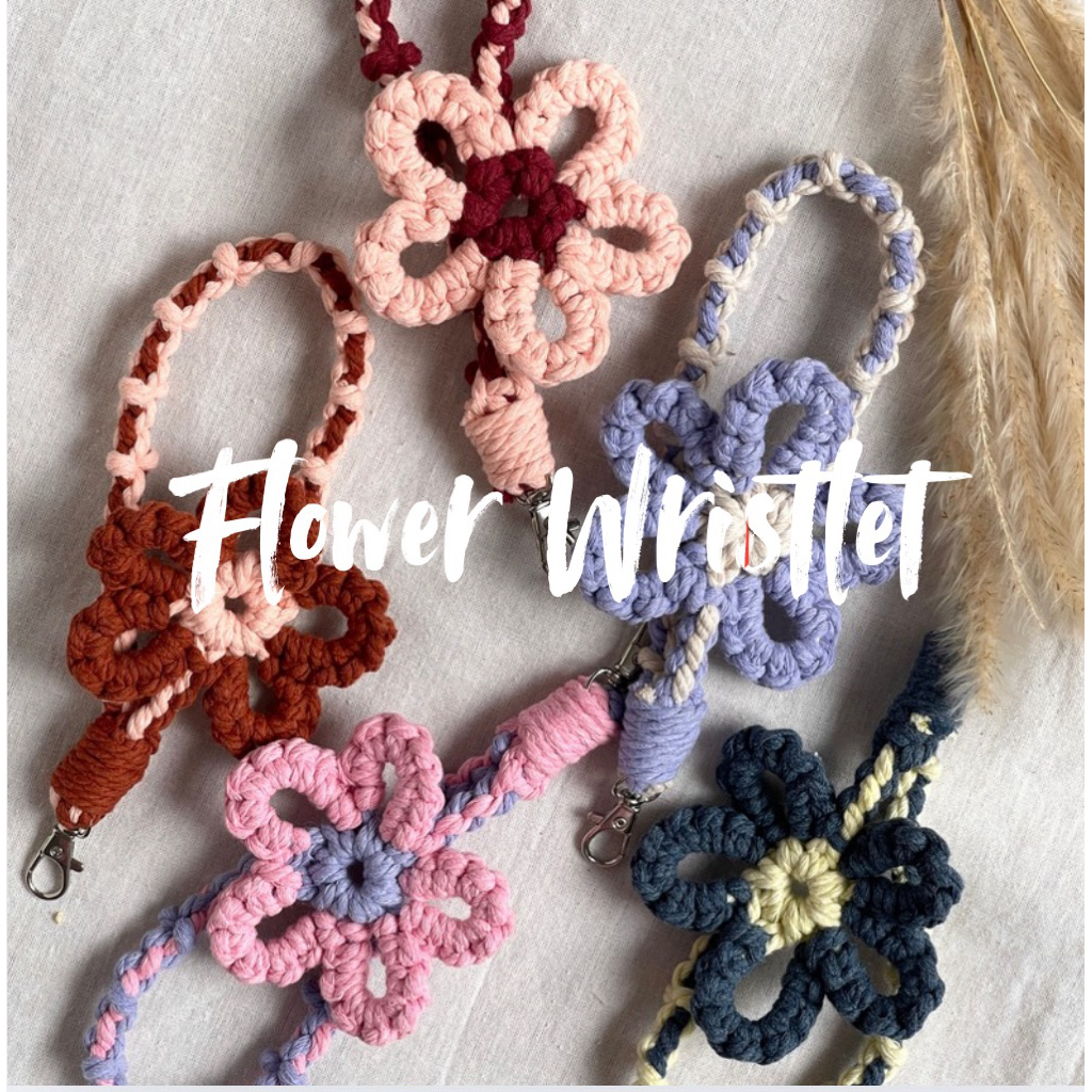 Macrame Flower Wristlet | Gantungan Kunci Tas HP Pouch Lucu | Souvenir Unik