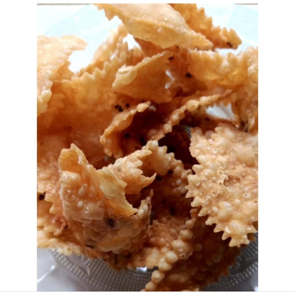 

Kripik Pangsit Bawang