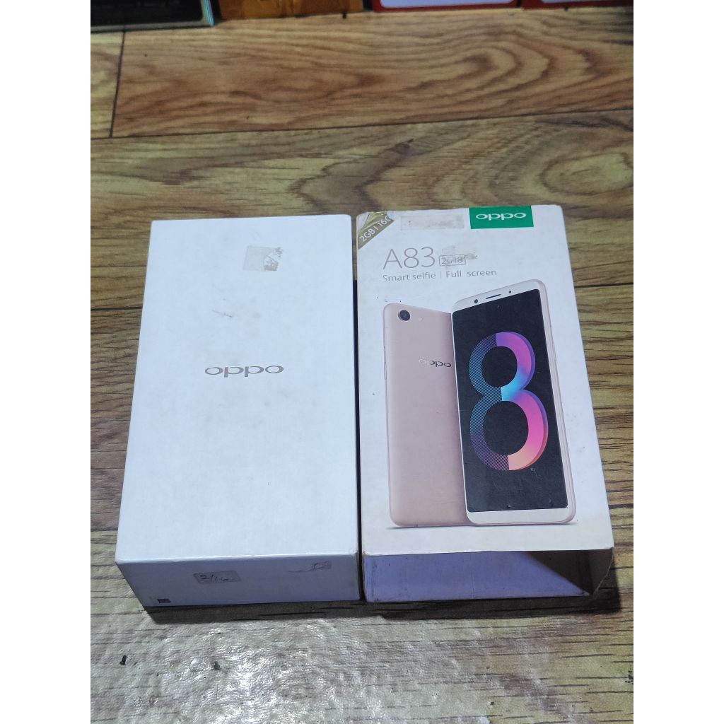 

KARDUS DUS BOX HP OPPO A83 RAM 2/16 KONDISI SESUAI DI FOTO