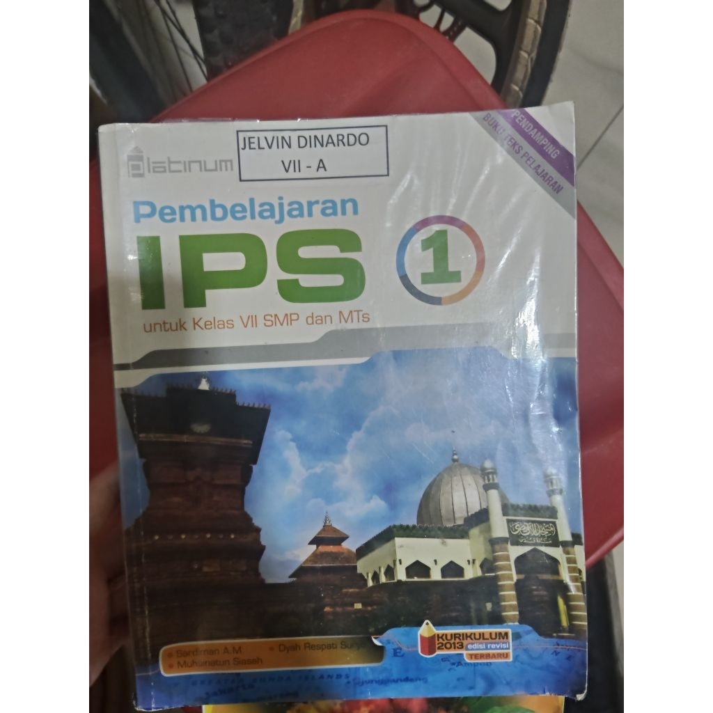 PLATINUM IPS KELAS 7