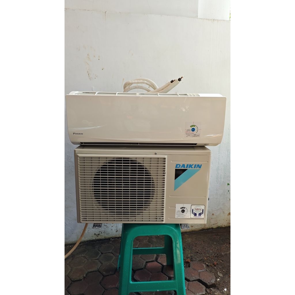 AC DAIKIN THAILAND 1 PK BEKAS/SECOND MODEL FTC25NV14