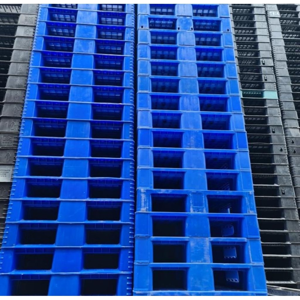 

palet plastik warna biru