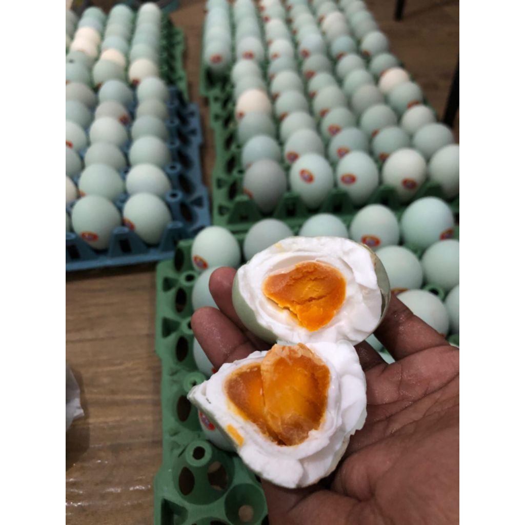 

telor asin makanan enak bergizi rasa original || isi 10 dan isi 6 telur asin khas brebes