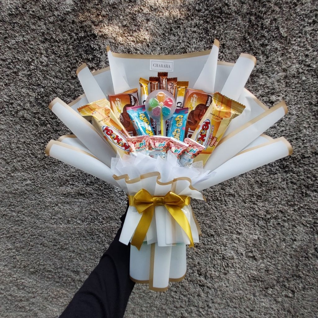 

Charara (Medium) Bouquet Snack Murah Free Packing dan Greeting Card Kartu Ucapan || hadiah gift bucket baket buket wisuda birthday graduation