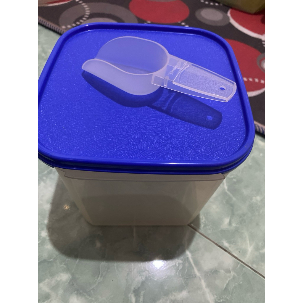 Tupperware Wadah Sebaguna/Beras 4 Liter