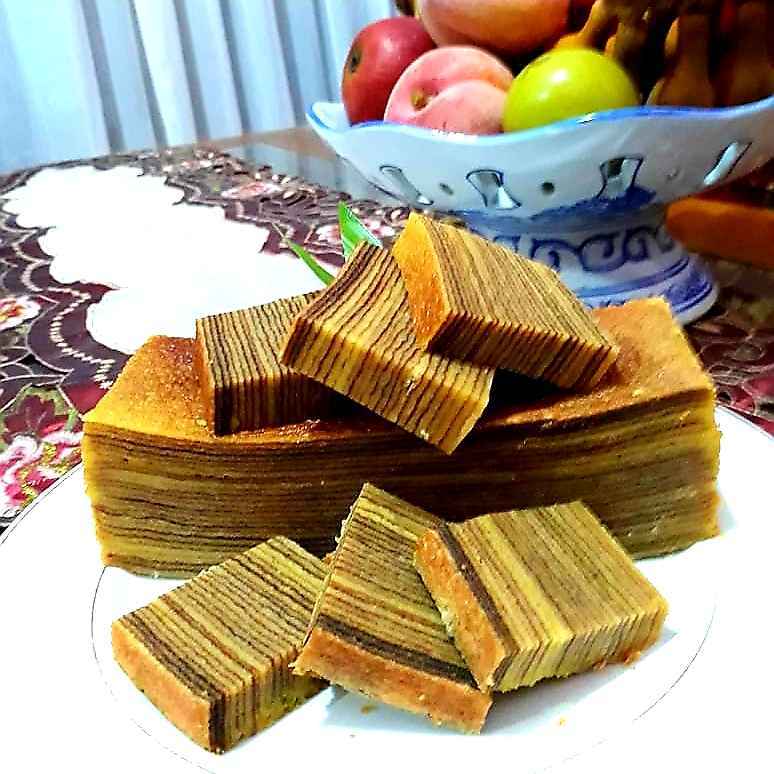 

Lapis susu (maksuba), legit, engkak palembang