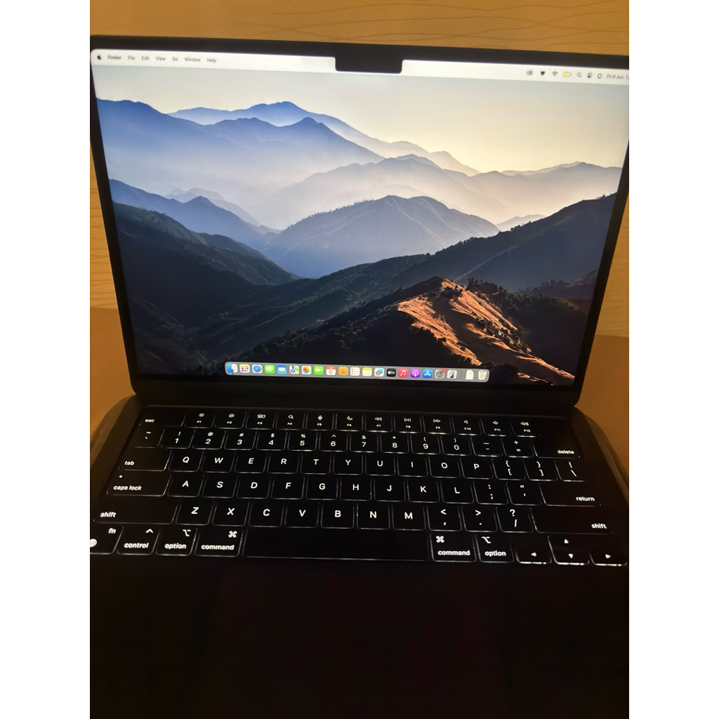 Macbook air M2 2022 8/256