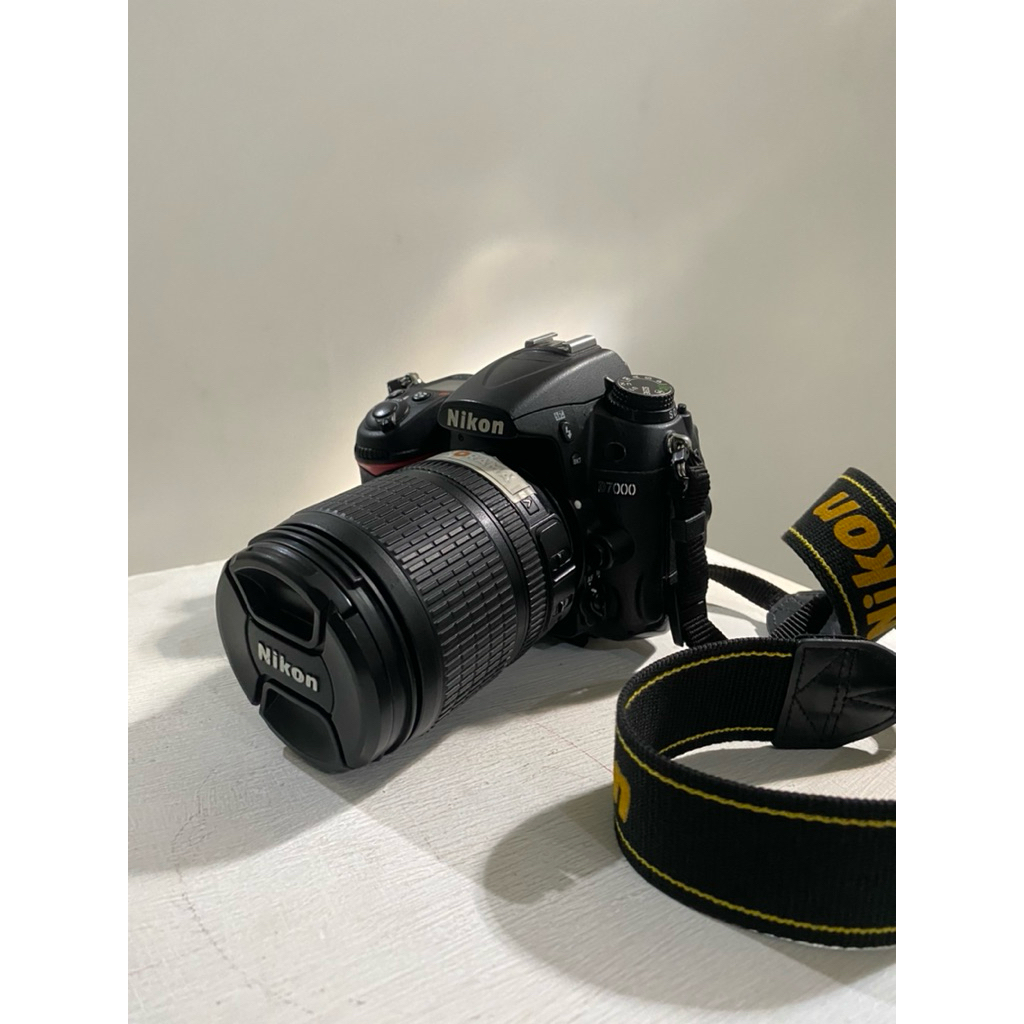 NIKON D7000 SECOND