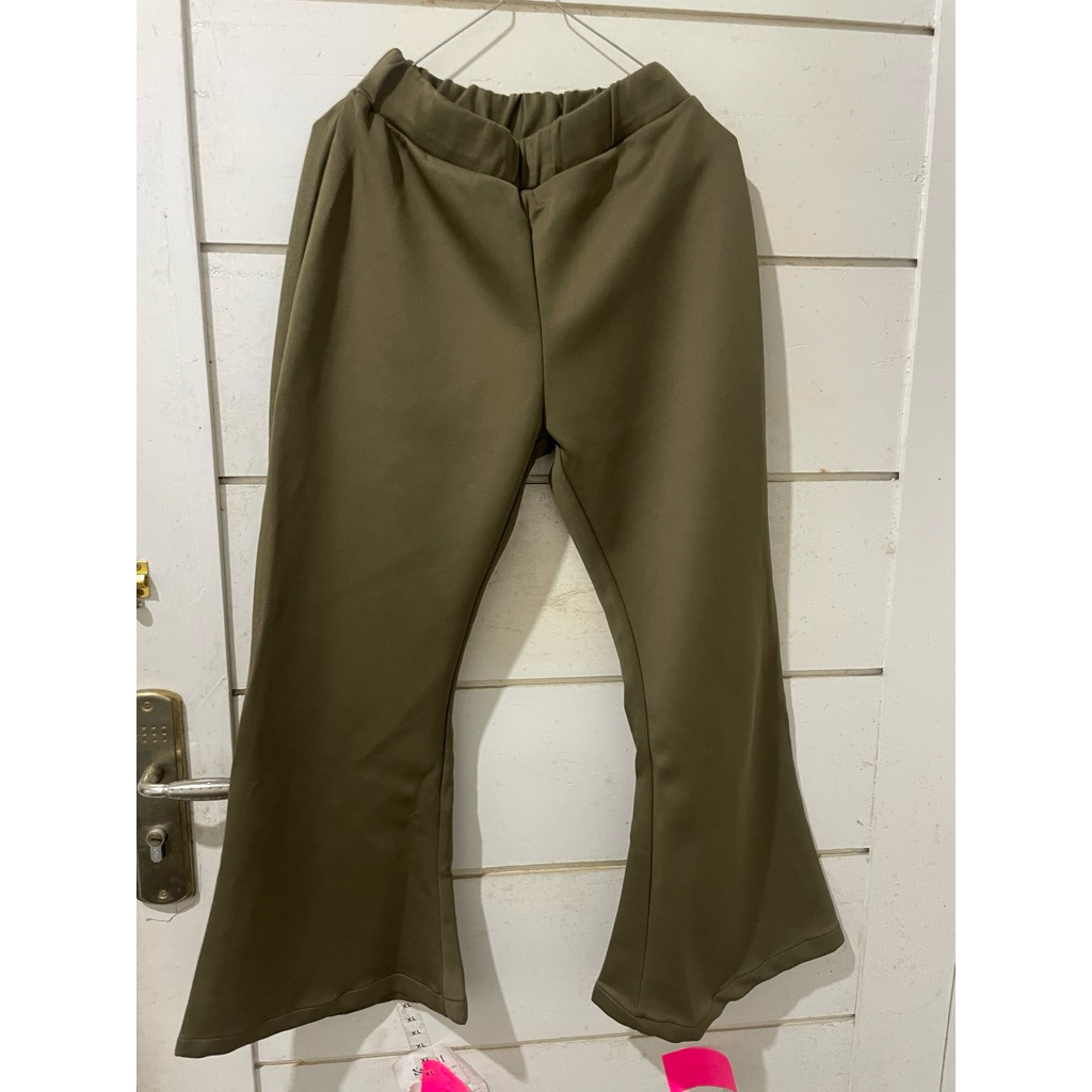 Preloved Cutbray Scuba