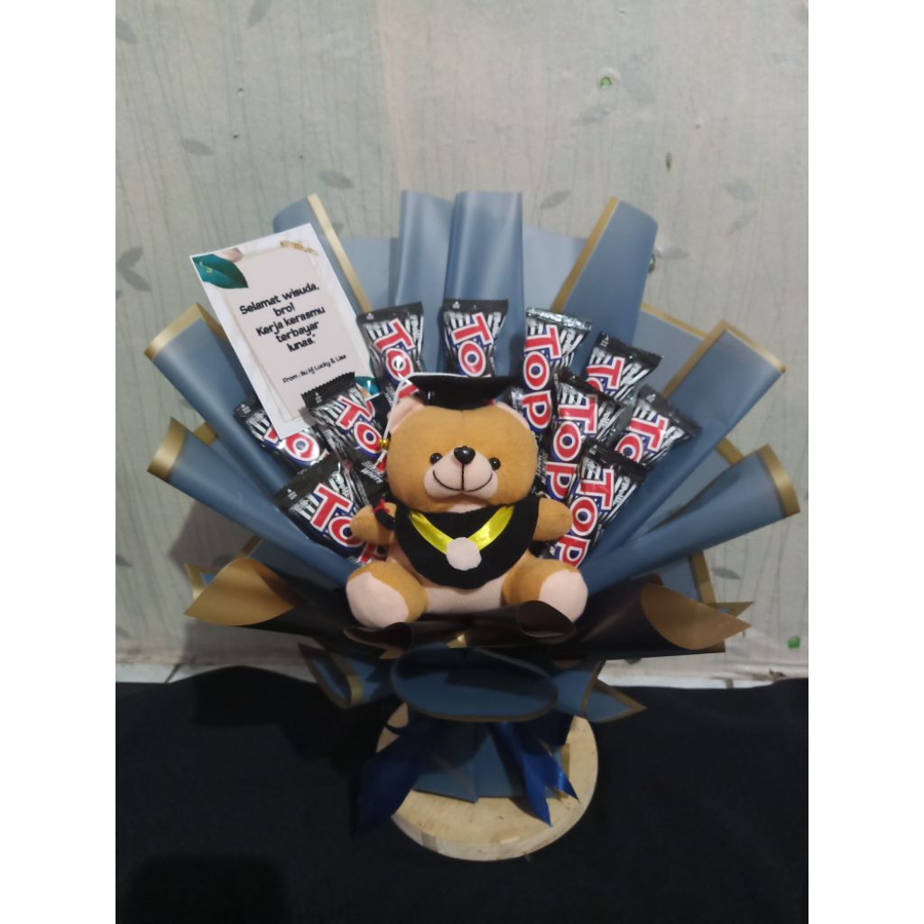 

Buket murah meriah / buket wisuda murah / buket boneka wisuda