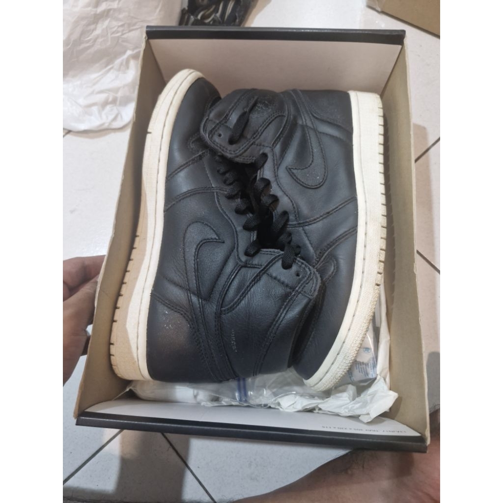 Air Jordan 1 High OG Cyber Monday