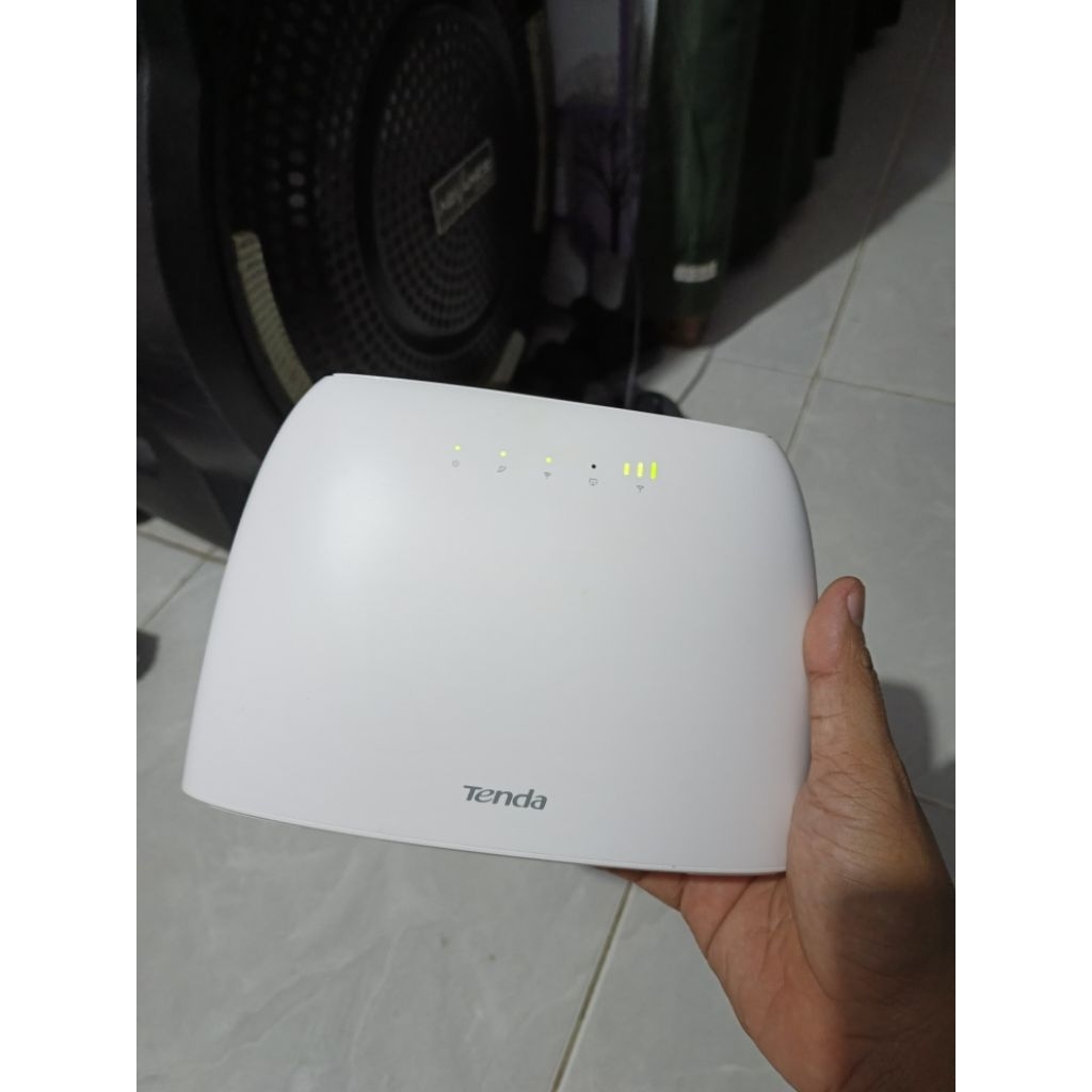 modem tenda 4G03 n300