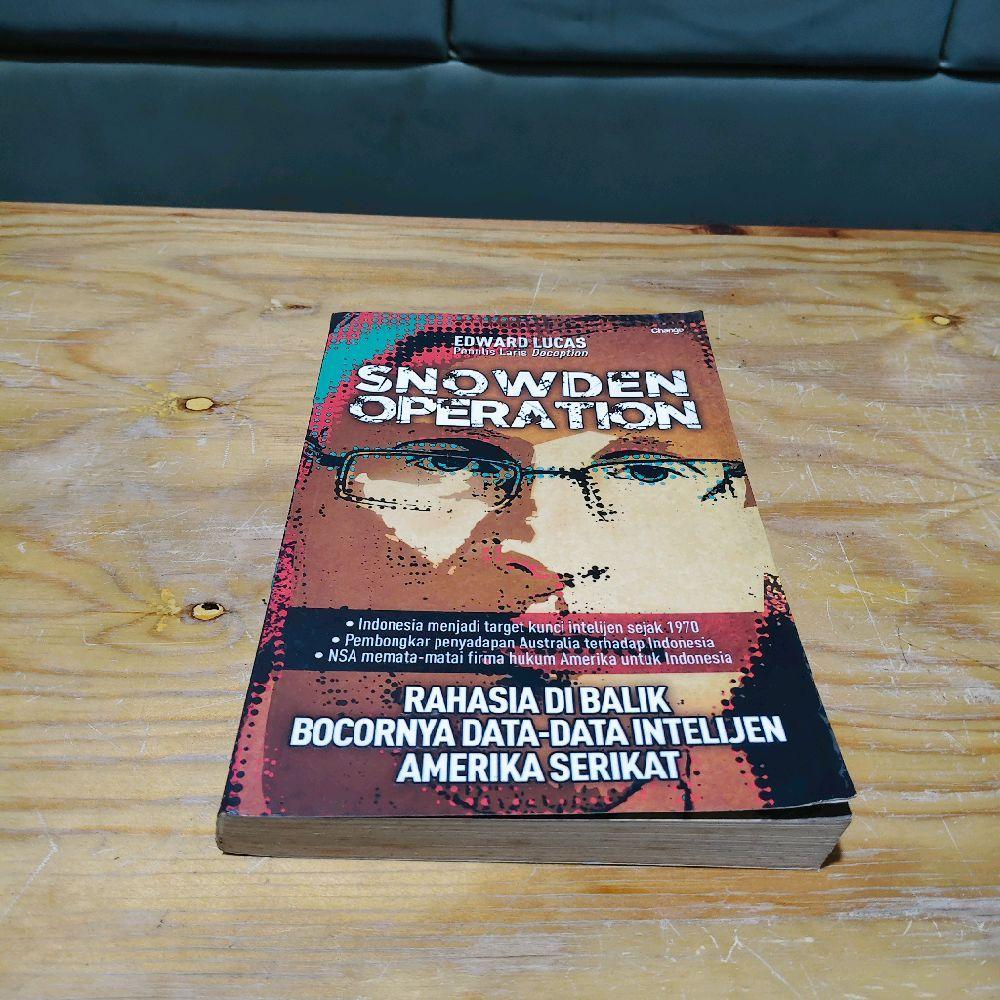 Buku Snowden Operation Bekas