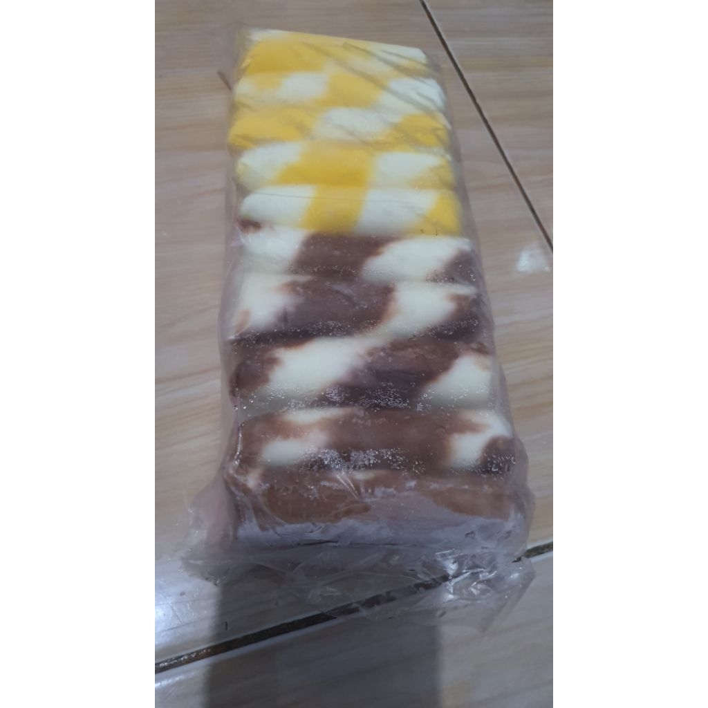 

ICE CREAM Lilin